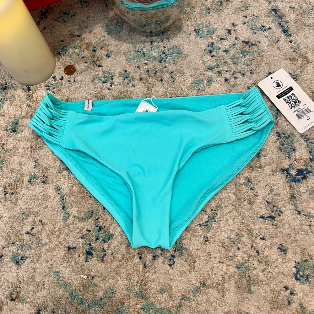 NEW! Body Glove MEDIUM Mint Teal Sea Mist Sexy Sweet Women's Bikini Bottom 🌊